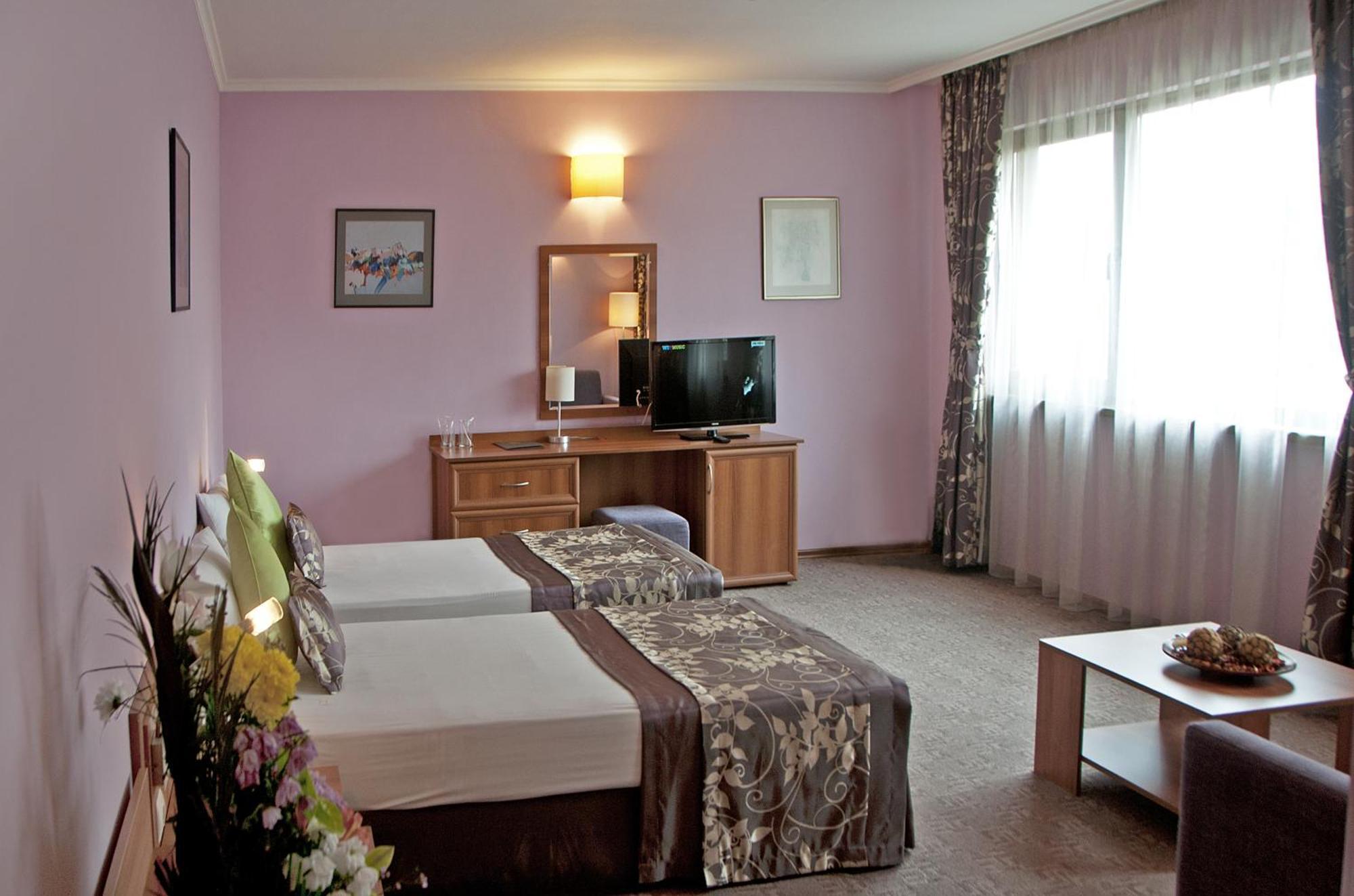 Hotel Real Plovdiv Extérieur photo