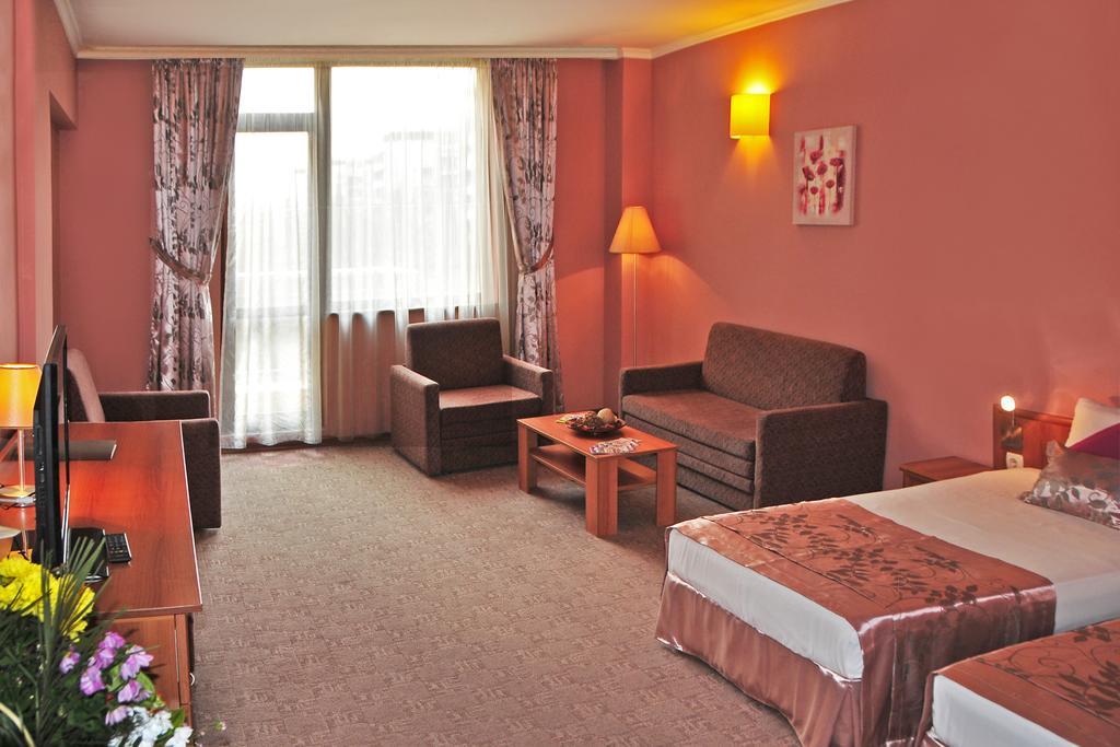 Hotel Real Plovdiv Chambre photo