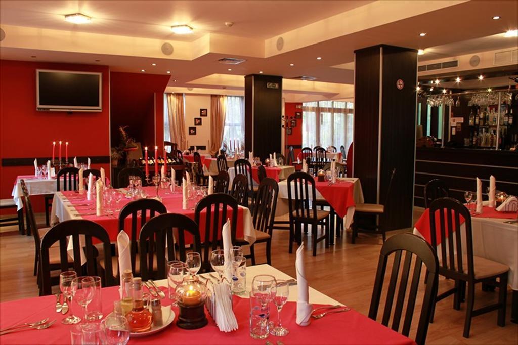 Hotel Real Plovdiv Extérieur photo