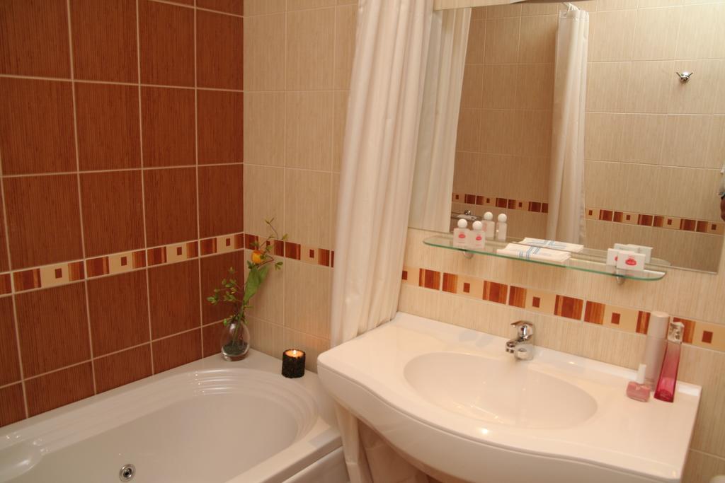 Hotel Real Plovdiv Extérieur photo